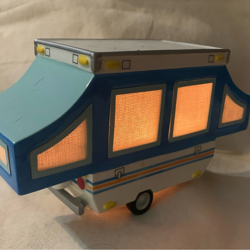 Department 56 Blue and White Camper Light